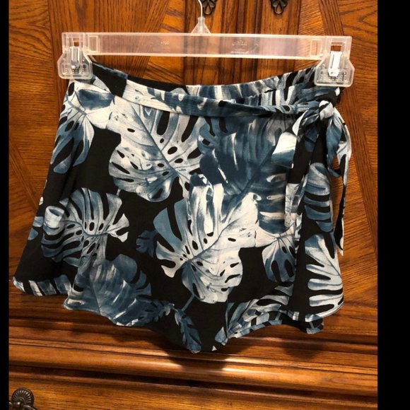 Shoe Me Your MuMu Skort - Picture 2 of 5